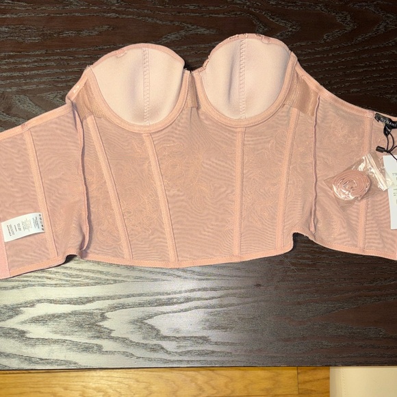 Dynamite Blush Lace Bustier - Picture 8 of 10